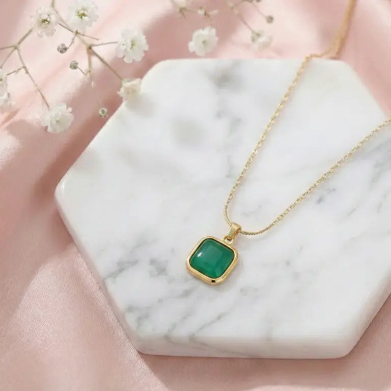 Emerald Mist Necklace Bareeq