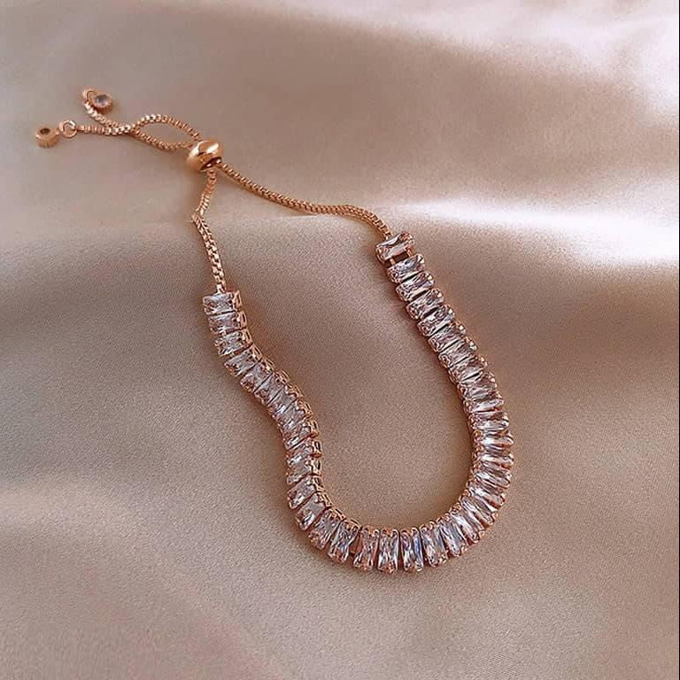 The Fine Line Bracelet Bareeq