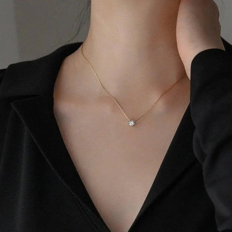 Solitaire Dot Necklace Bareeq