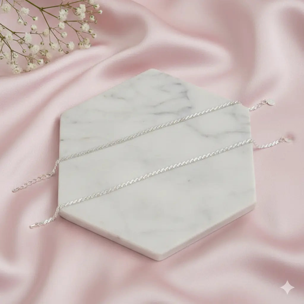 Serene Line Bracelet Bareeq