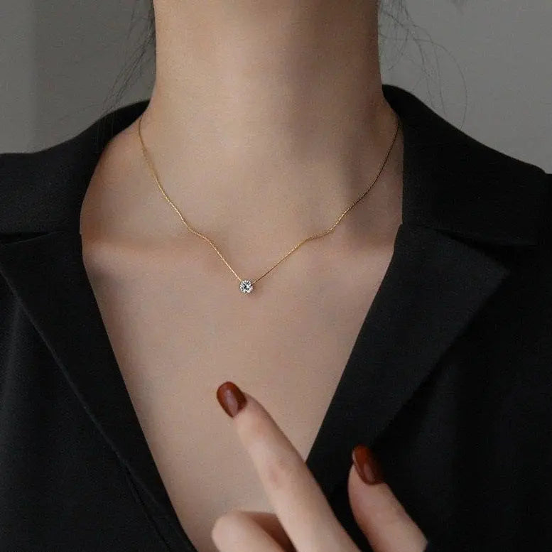 Solitaire Dot Necklace Bareeq