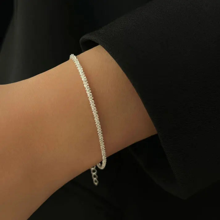 Serene Line Bracelet Bareeq